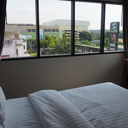 Apartmán A3 Living Surat Thani Exteriér fotografie